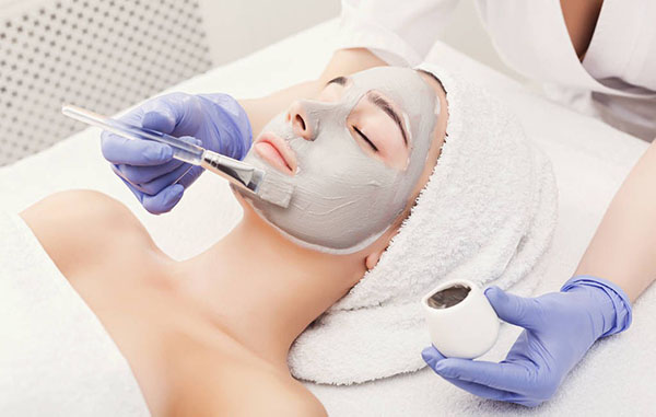 美容美甲培訓學校多少錢