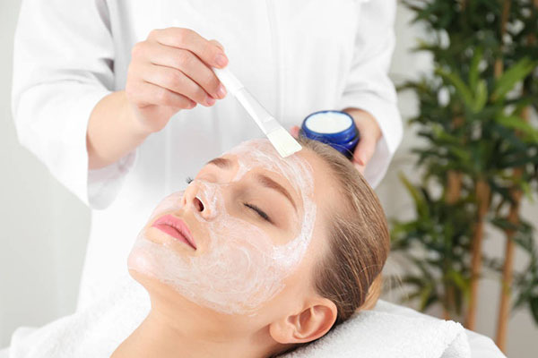 深圳學美容在哪個學校學