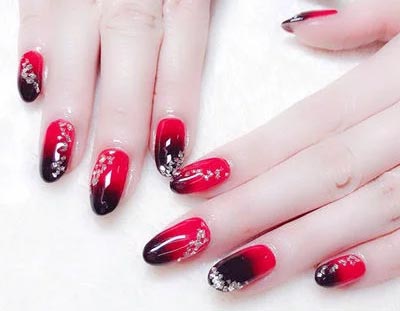 深圳美甲美睫學(xué)校學(xué)費(fèi)多少錢