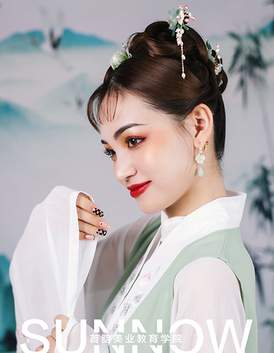 化妝培訓(xùn)學(xué)校