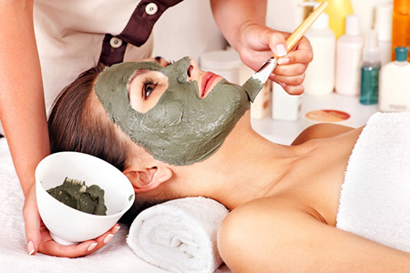 我想學(xué)美容了去哪里學(xué)美容好??？