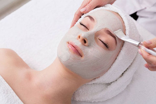 學(xué)美容美發(fā)到哪個(gè)培訓(xùn)學(xué)校好