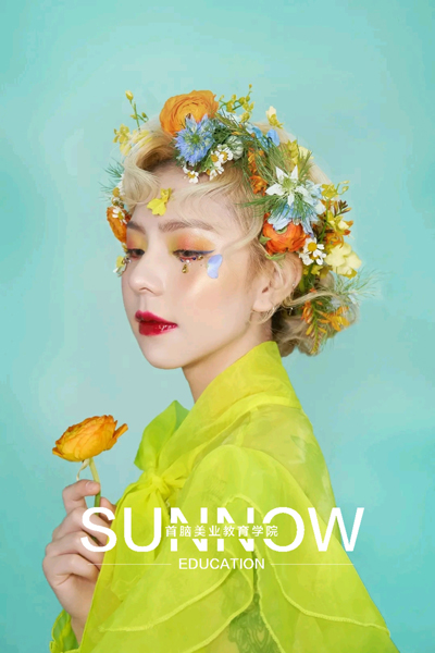 哪里有化妝學(xué)校?。繉W(xué)化妝去哪個(gè)學(xué)校學(xué)好？