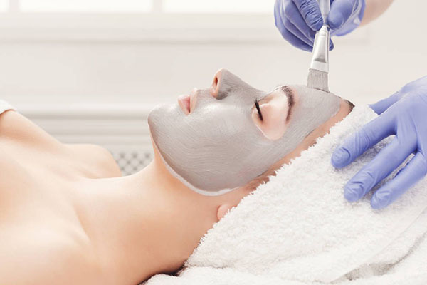 首腦學(xué)美容學(xué)費(fèi)多少錢(qián)