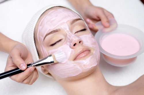 美容美發(fā)培訓(xùn)學(xué)校學(xué)費(fèi)多少