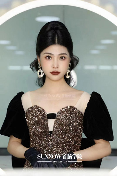 長(zhǎng)沙化妝造型培訓(xùn)學(xué)校